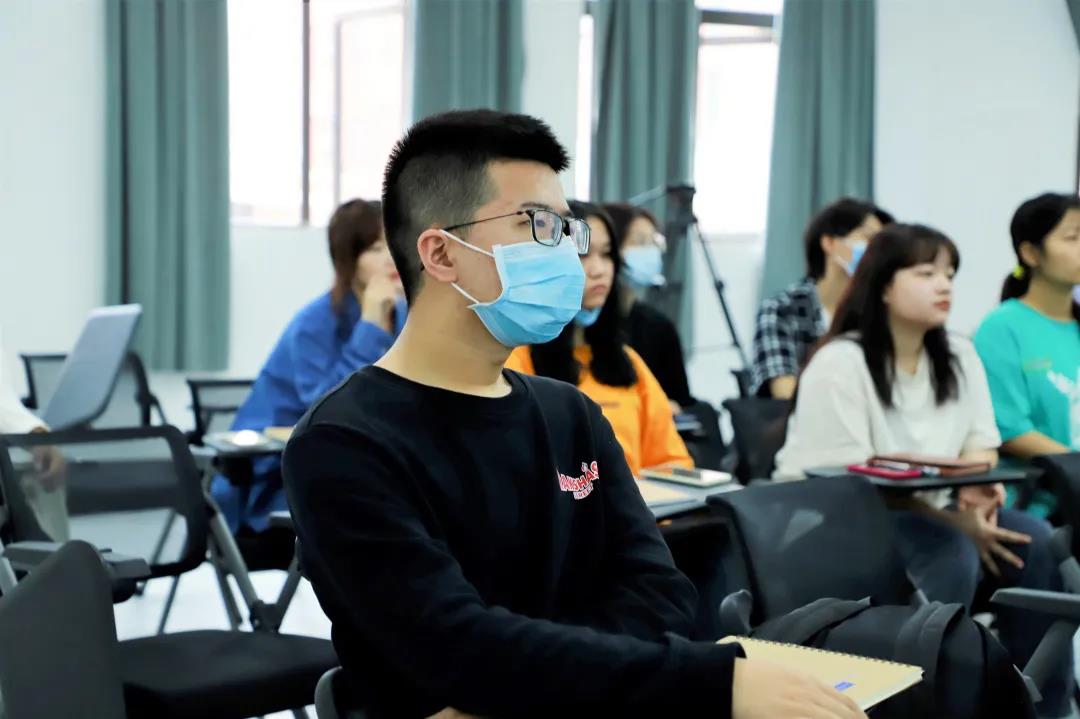 周文杰同学 周文杰同学