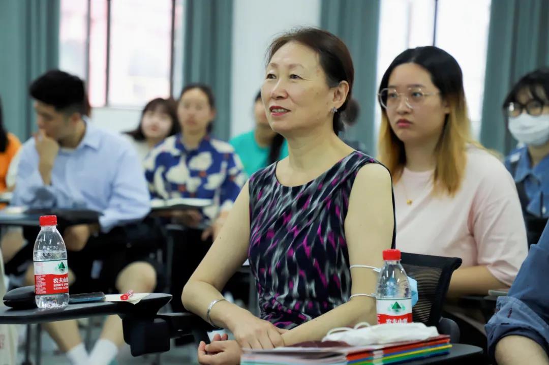 beat365平台官方网站国际创意学院院长滕伟丽教授 beat365平台官方网站国际创意学院院长滕伟丽教授